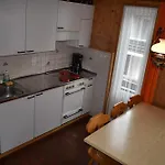 Bargias 5 402 Mi Semesterbostad *